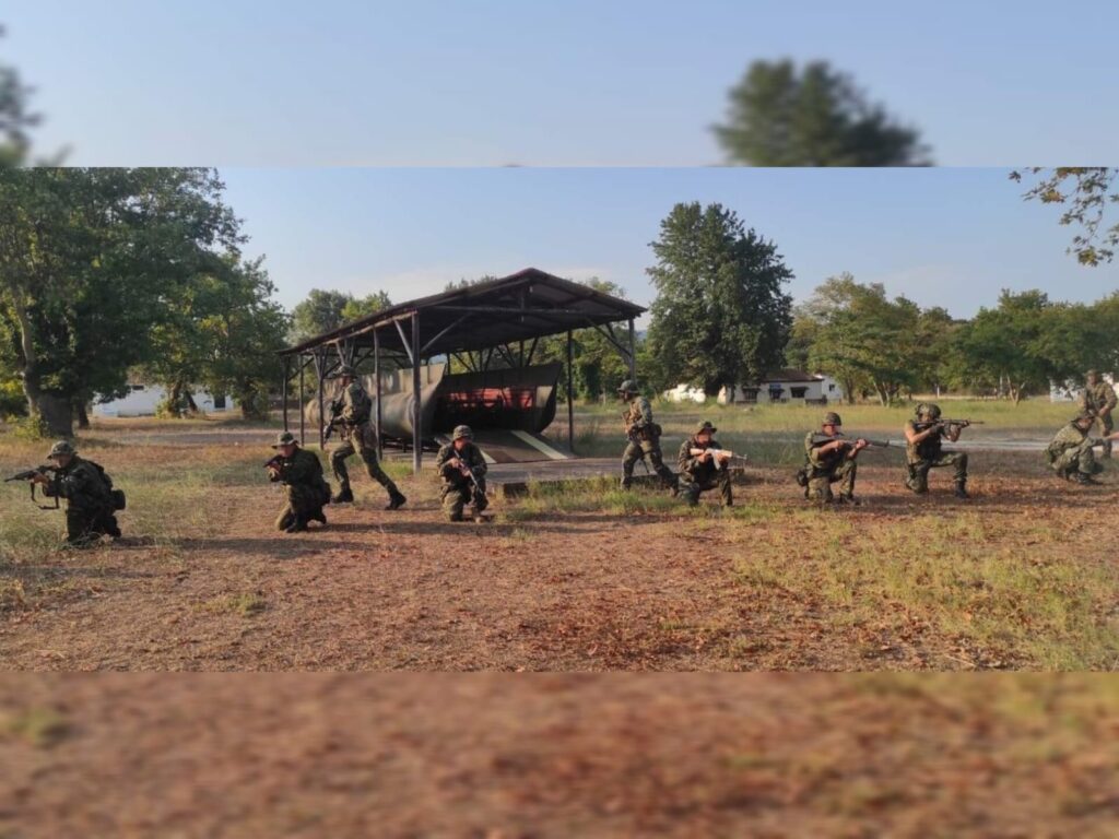 HNqY735WsAA_Tqw
