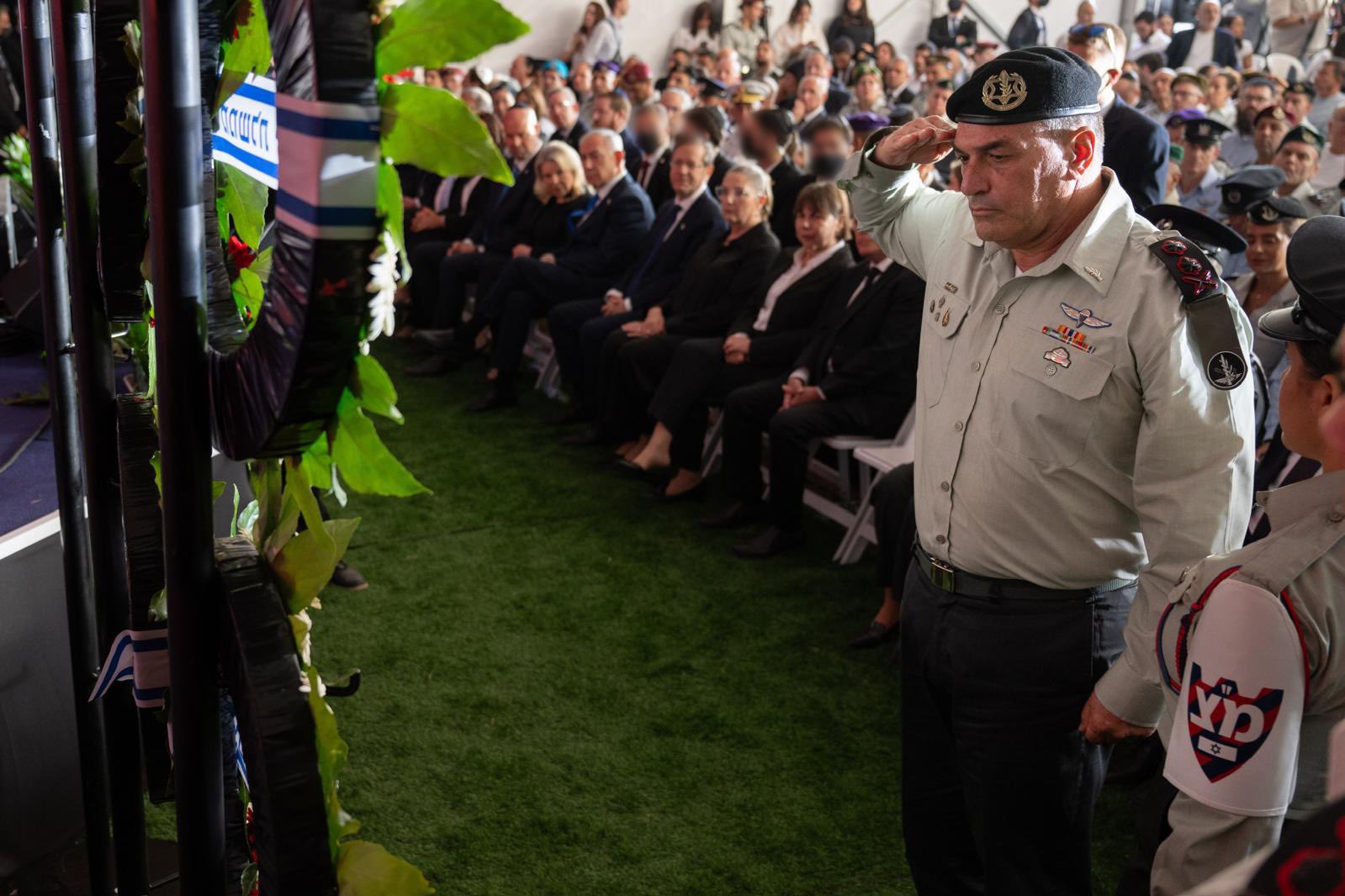 HT3X6TFXYAAhTJq